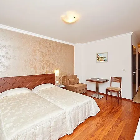 Penelopa Palace & 4* Поморие