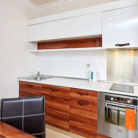 Penelopa Palace & 4* Поморие