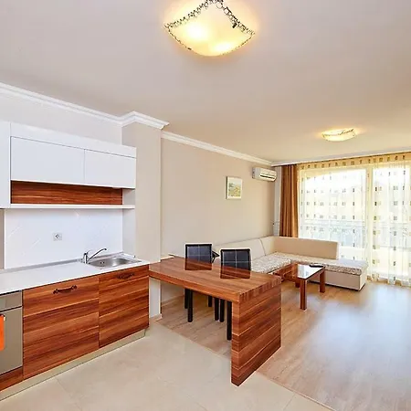 Penelopa Palace & Апарт-отель