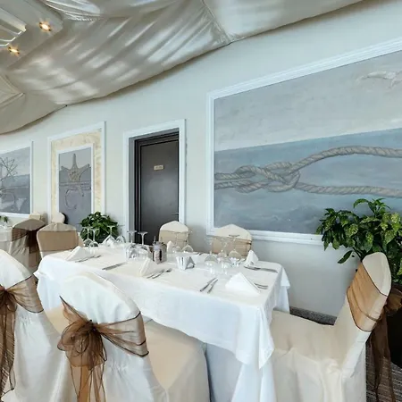 Penelopa Palace Hotel&spa Hotel de apartamente 4*