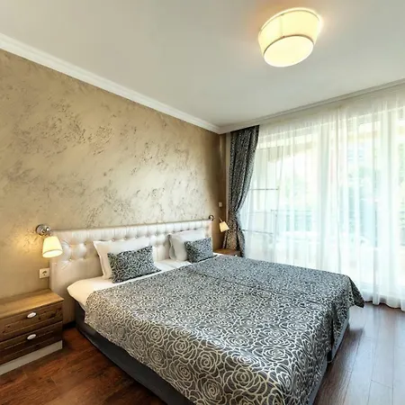 Апарт-отель Penelopa Palace & 4*