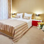 Penelope Palace & Apart-hotel
