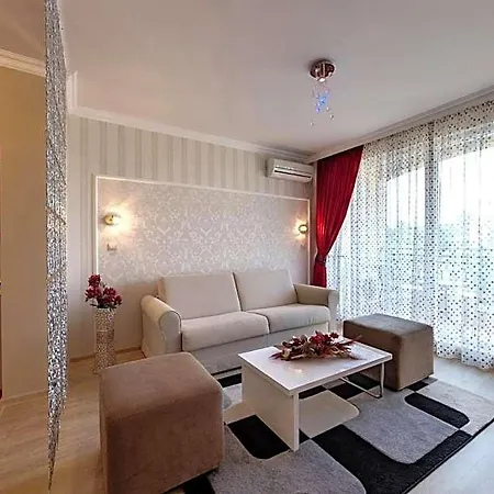 Penelope Palace & Lejlighedshotel 4*