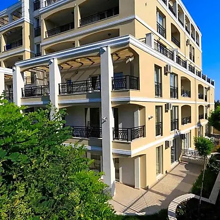Penelope Palace & Lejlighedshotel Pomorie