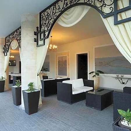 Penelope Palace & Lejlighedshotel 4*