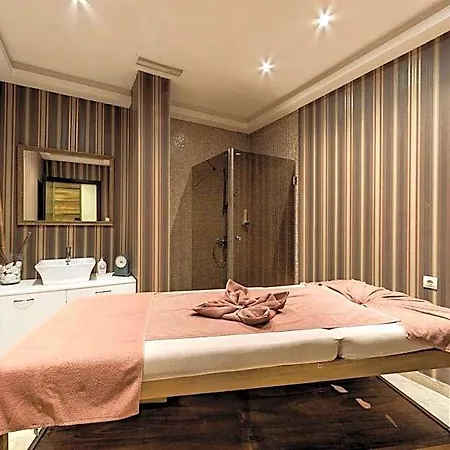 Lejlighedshotel Penelope Palace & 4*