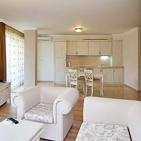 Lejlighedshotel Penelope Palace &