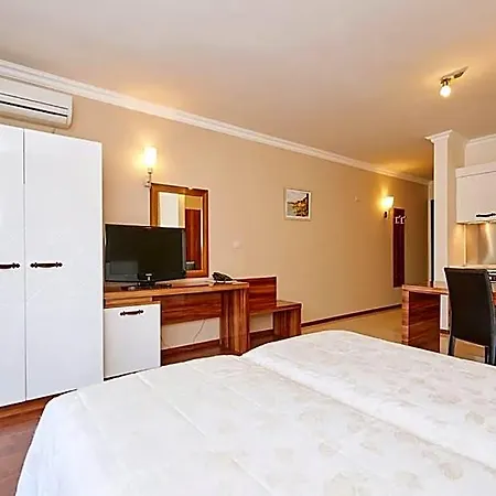 Lejlighedshotel Penelope Palace & Pomorie