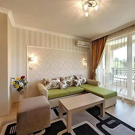 Lejlighedshotel Penelope Palace &