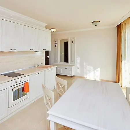 Apartahotel Penelope Palace & Pomorie