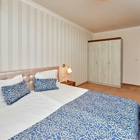 Penelope Palace & Apartahotel