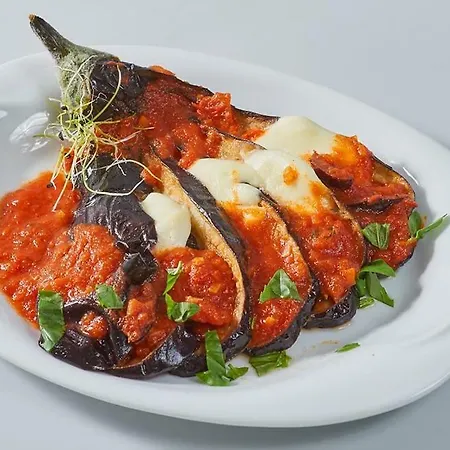 アパートホテル Penelopa Palace & 4*