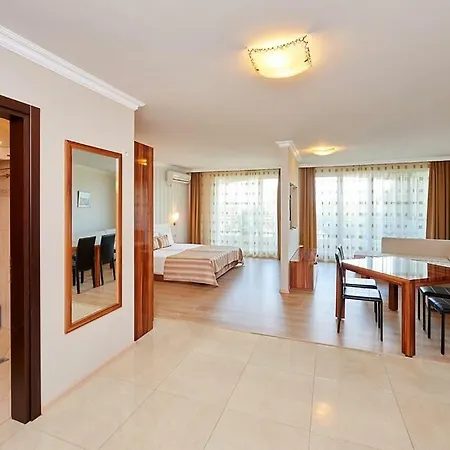 Apartahotel Penelope Palace &
