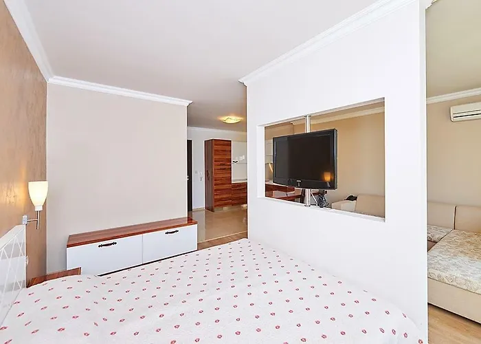 佩奈勒巴宫spa公寓式酒店 帕莫瑞